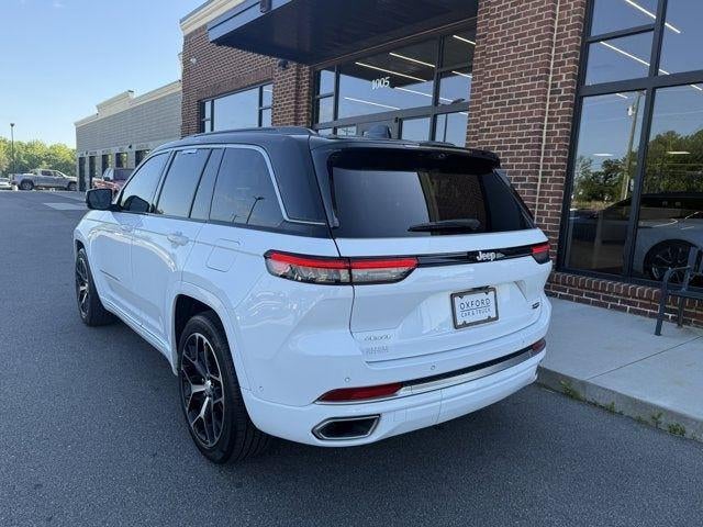 2024 Jeep Grand Cherokee — detail view