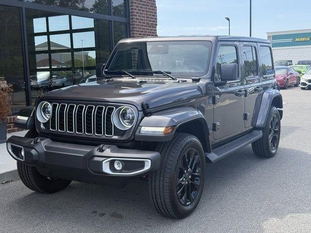 2025 Jeep Wrangler 4xe Sahara in Granite Crystal Metallic Clearcoat — front three-quarter view